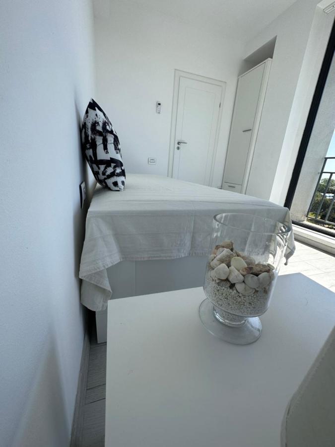 Neptun Home With Sea View ภายนอก รูปภาพ